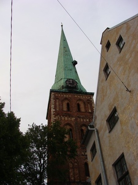 Башня св. Екаба, выносной колокол на ней с киверком.